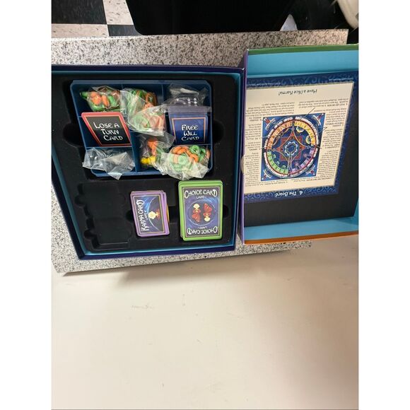 Cosmic Karma Game Board Game Open Box - Picture 2 of 2